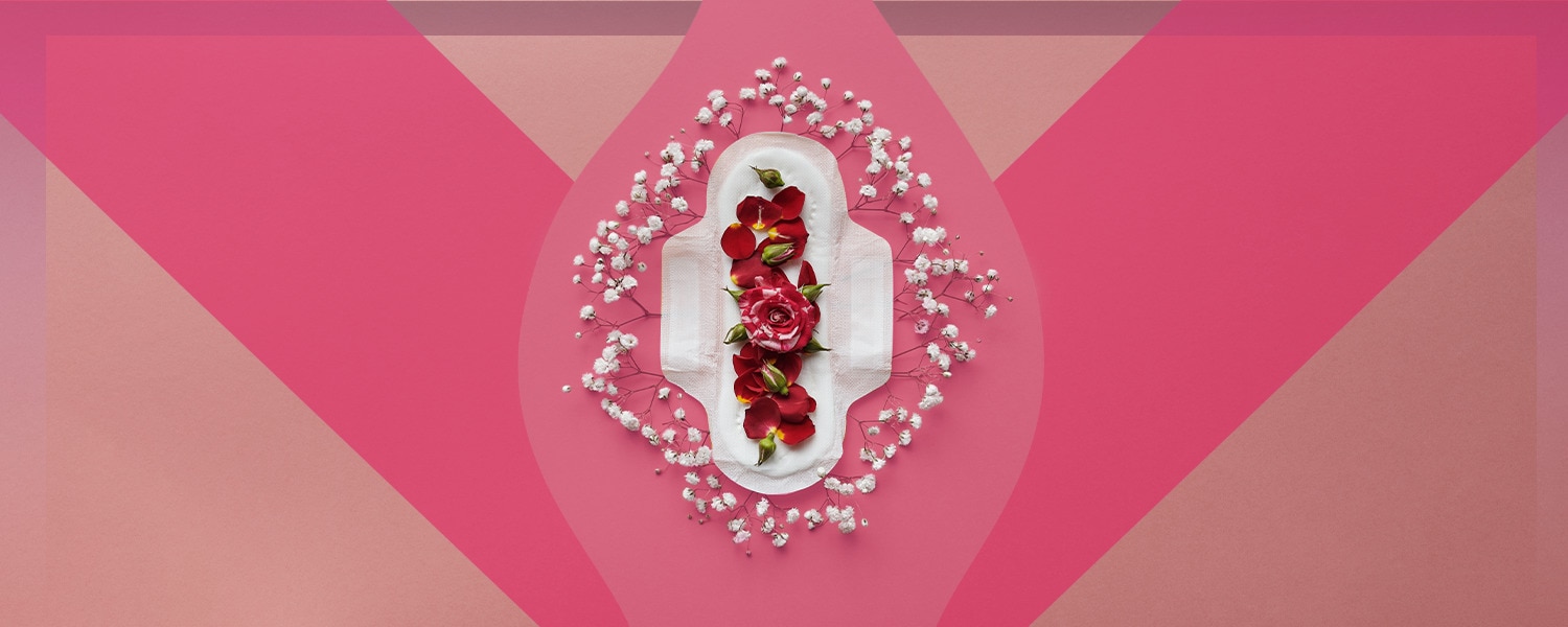 chica sobre fondo rosa