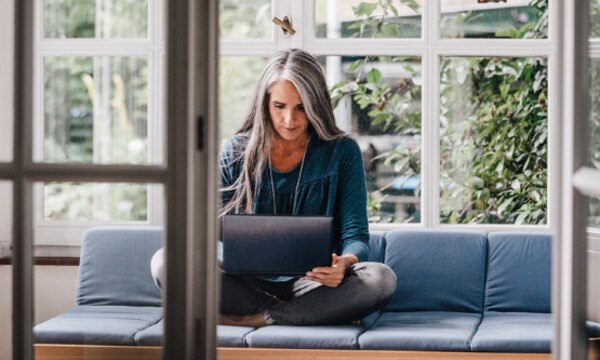 Article Gallery Mature Woman On Laptop