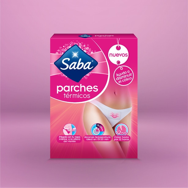 Pack de Saba Parches Térmicos sobre un fondo rosa